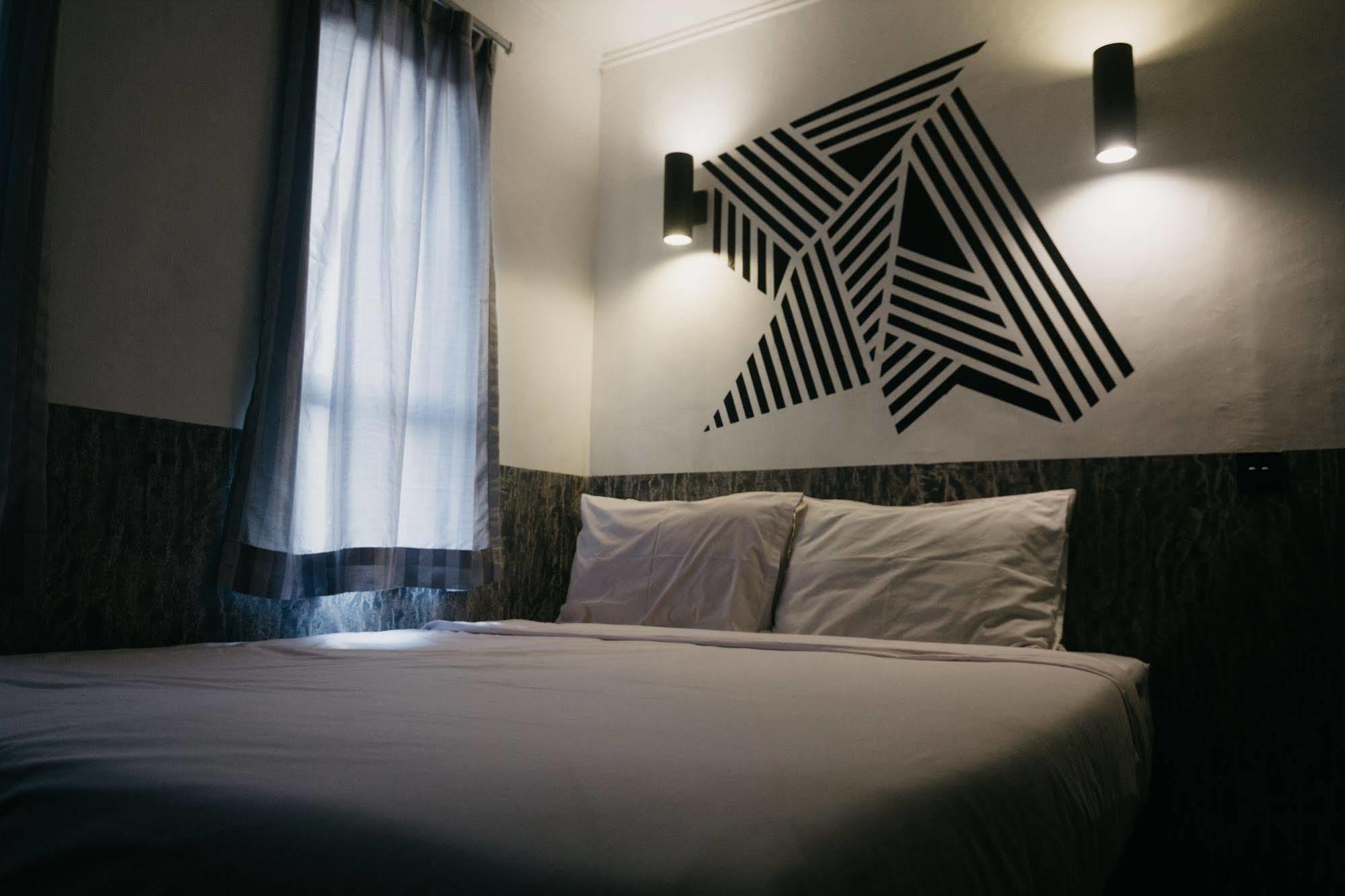 Kayun Hostel Legian Esterno foto