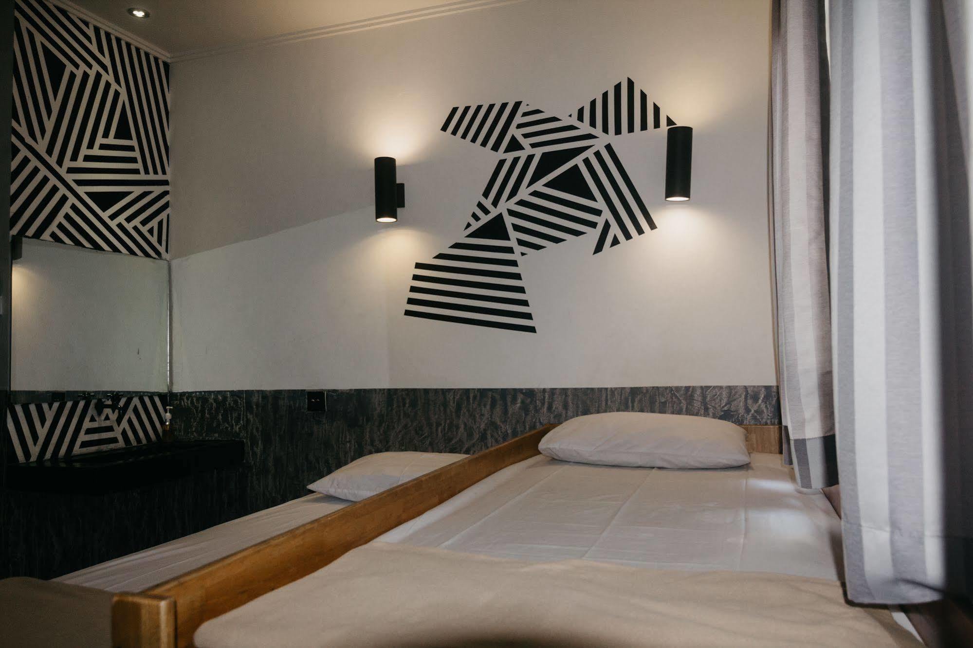 Kayun Hostel Legian Esterno foto