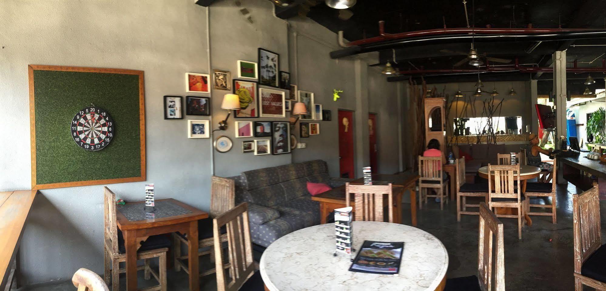 Kayun Hostel Legian Esterno foto