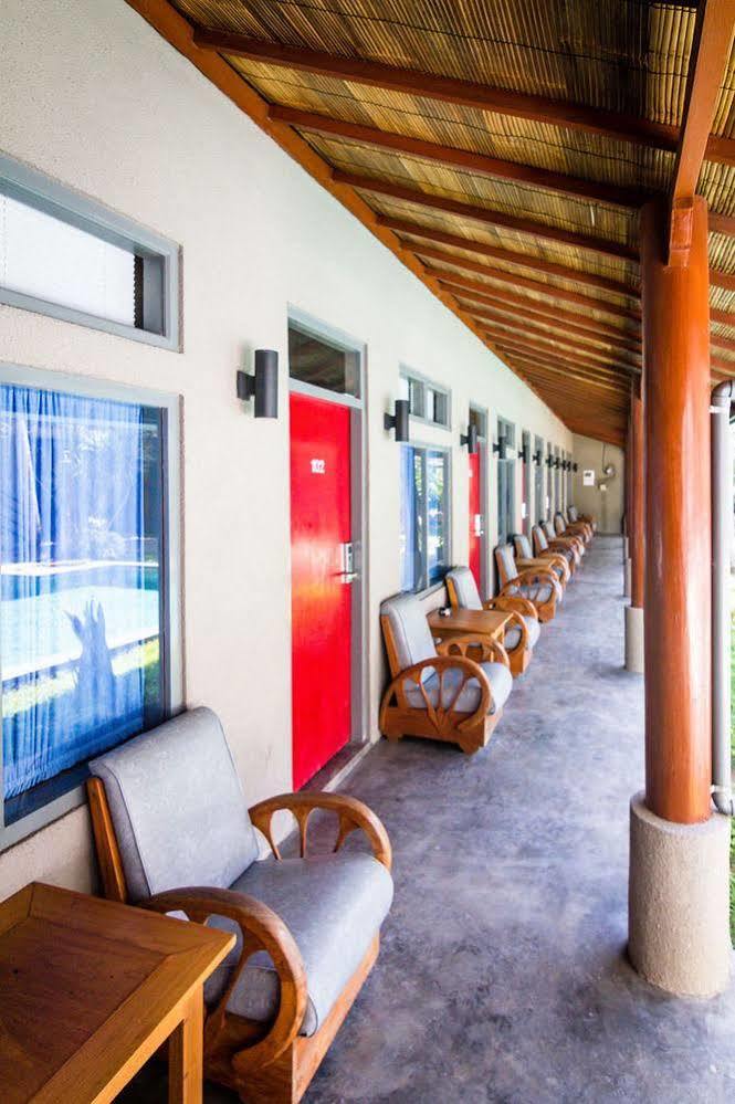 Kayun Hostel Legian Esterno foto